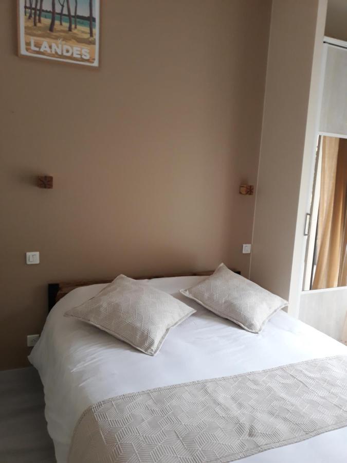Chambre D'Hotes Du Pin Pey Exterior photo